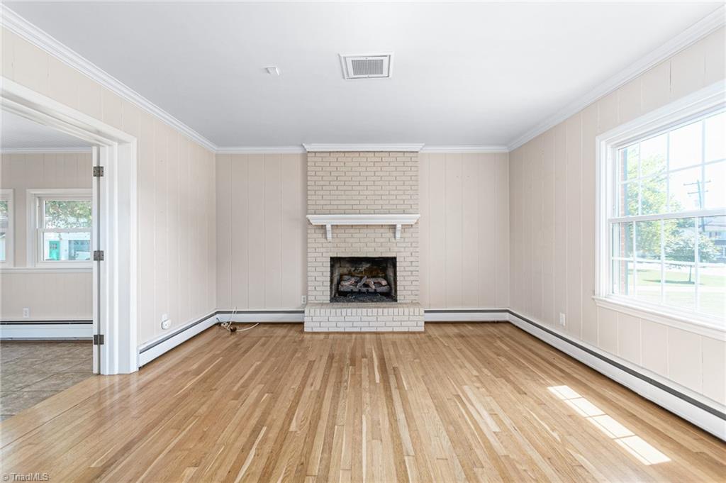 1519 Rankin Road Greensboro, NC 27405 - Photo 9 of 32 Den