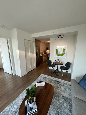 $2,700 | 350 North Canal Street, Unit 1610, Chicago, IL 60606