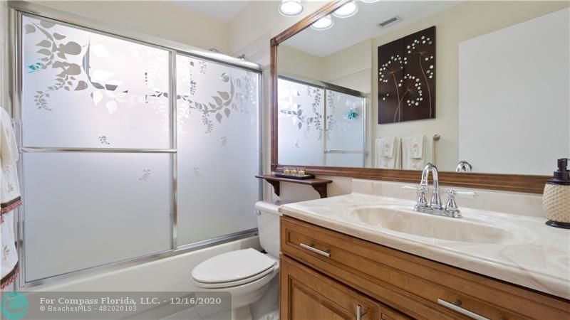 Coral Bay Margate, FL 33063 - Photo 20 of 31