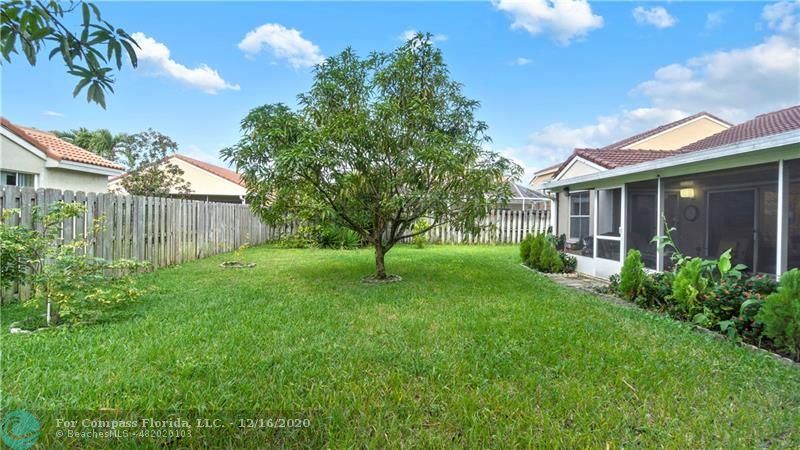 Coral Bay Margate, FL 33063 - Photo 4 of 31