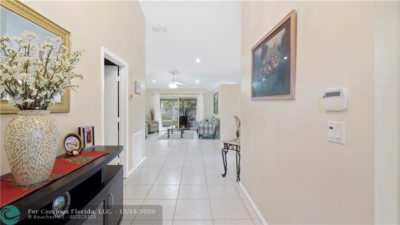 Coral Bay Margate, FL 33063 - Photo 9 of 31