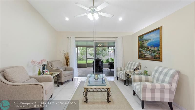 Coral Bay Margate, FL 33063 - Photo 10 of 31