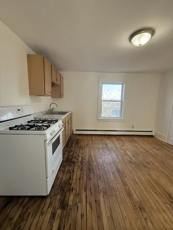 $1,600 | 254 Washington Street, Unit 1F, Haverhill, MA 01832