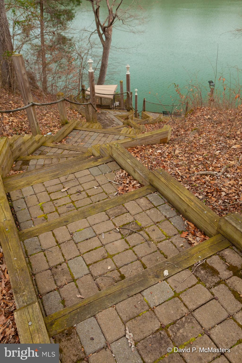 200 Meander Way Shepherdstown, WV 25443 - Photo 78 of 104 Greycliff private Walkway to the Potomac
