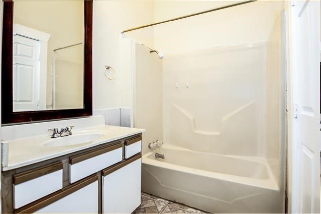 2115 Radcliffe Street Houston, TX 77007 - Photo 12 of 15