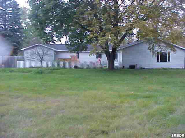 4850 North Stark Road Hope, MI 48628 - Photo 5 of 6 44757-4.JPG
