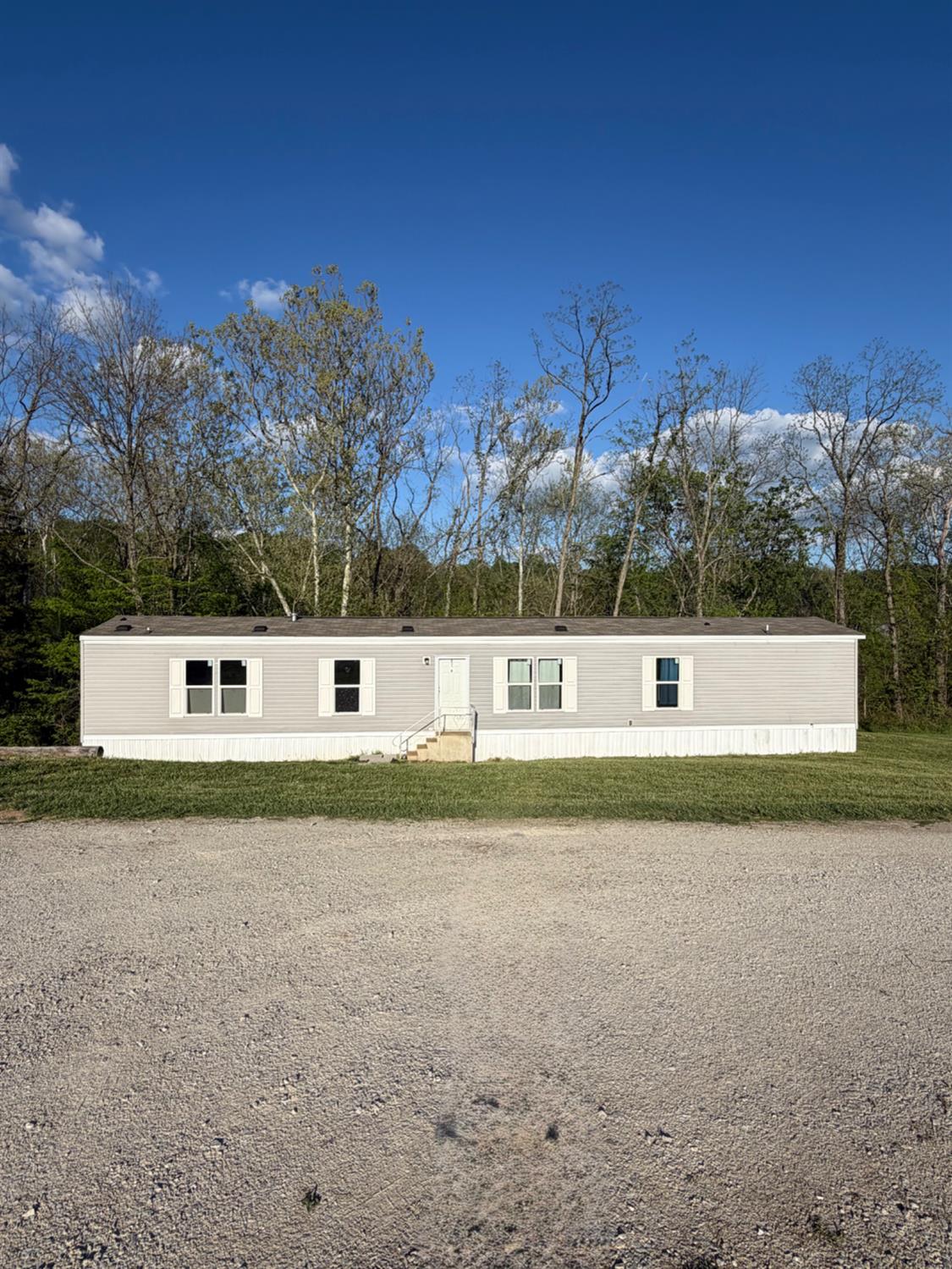 22370 Stewart Road Milan, IN 47031 - Photo 2 of 22 Gallery Image 2