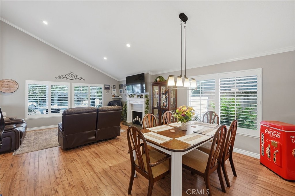 25823 Lochmoor Road Valencia, CA 91355 - Photo 9 of 51