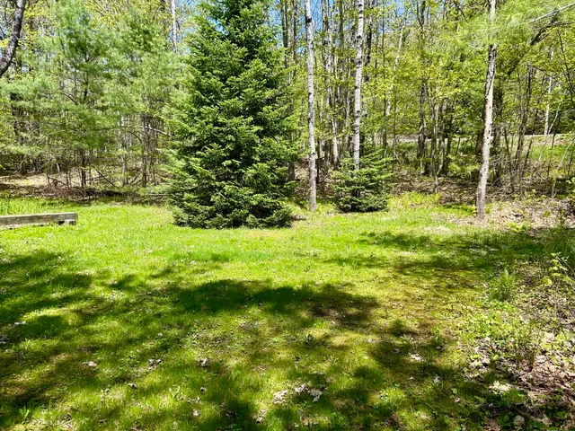 $59,900 | 1 Katie Crotch Road, Embden, ME 04958
