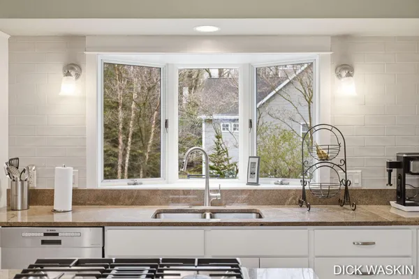 $919,000 | 6515 Clearbrook Drive, Saugatuck, MI 49453