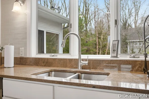 $919,000 | 6515 Clearbrook Drive, Saugatuck, MI 49453