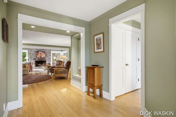 $919,000 | 6515 Clearbrook Drive, Saugatuck, MI 49453