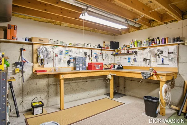 $919,000 | 6515 Clearbrook Drive, Saugatuck, MI 49453