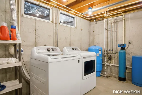 $919,000 | 6515 Clearbrook Drive, Saugatuck, MI 49453