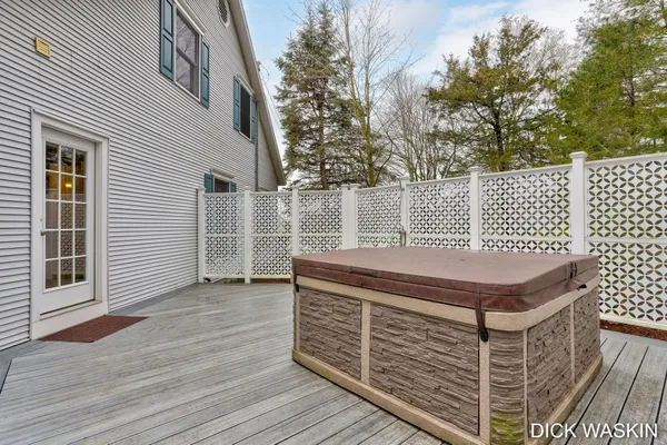 $919,000 | 6515 Clearbrook Drive, Saugatuck, MI 49453