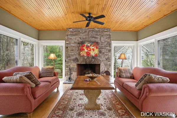 $919,000 | 6515 Clearbrook Drive, Saugatuck, MI 49453