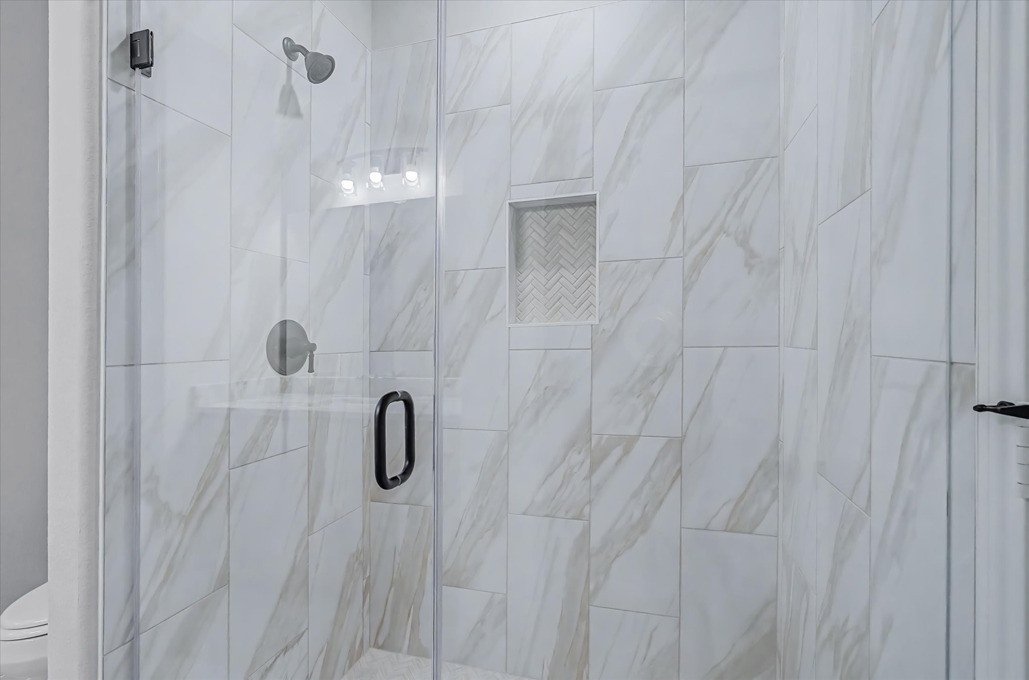 347 Iron Horse Road Willis, TX 77378 - Photo 42 of 49 Secondary shower