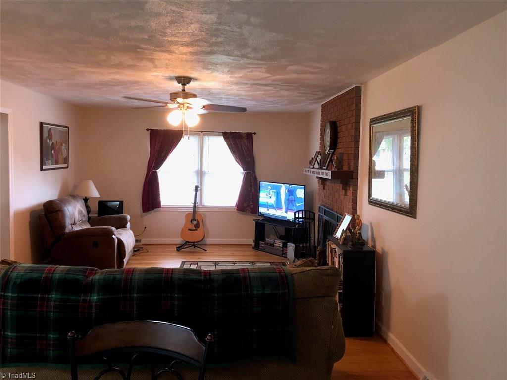 4521 Kinnamon Road Clemmons, NC 27103 - Photo 2 of 11 Gallery Image 2