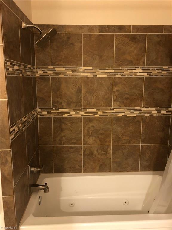 4521 Kinnamon Road Clemmons, NC 27103 - Photo 7 of 11 Gallery Image 7