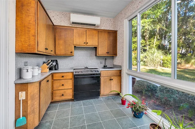 $1,399,000 | 912 Champney, St. Simons Island, GA 31522