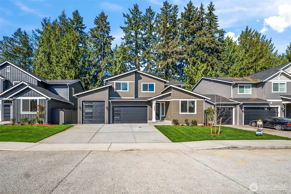 $749,950 | 15224 106th Avenue East, Puyallup, WA 98374