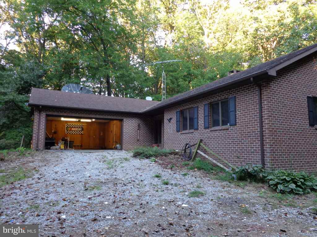 5168 Chestnut Grove Road Spring Grove, PA 17362 - Photo 3 of 33