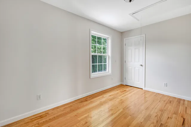 $3,500 | 18 Kathryn Drive, Bridgeport, CT 06610