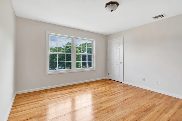 $3,500 | 18 Kathryn Drive, Bridgeport, CT 06610