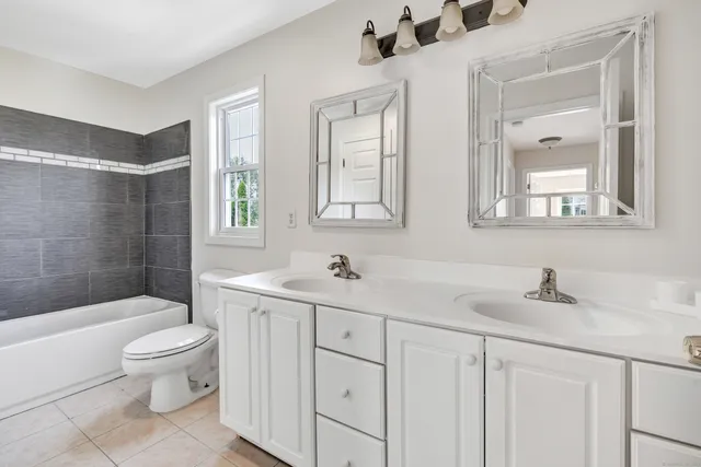 $3,500 | 18 Kathryn Drive, Bridgeport, CT 06610