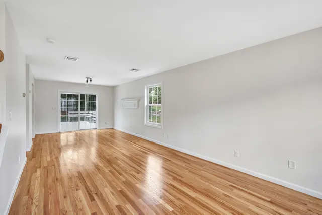 $3,500 | 18 Kathryn Drive, Bridgeport, CT 06610