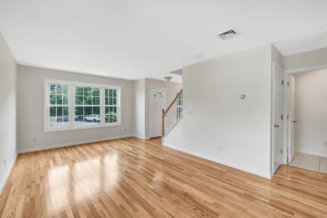 $3,500 | 18 Kathryn Drive, Bridgeport, CT 06610