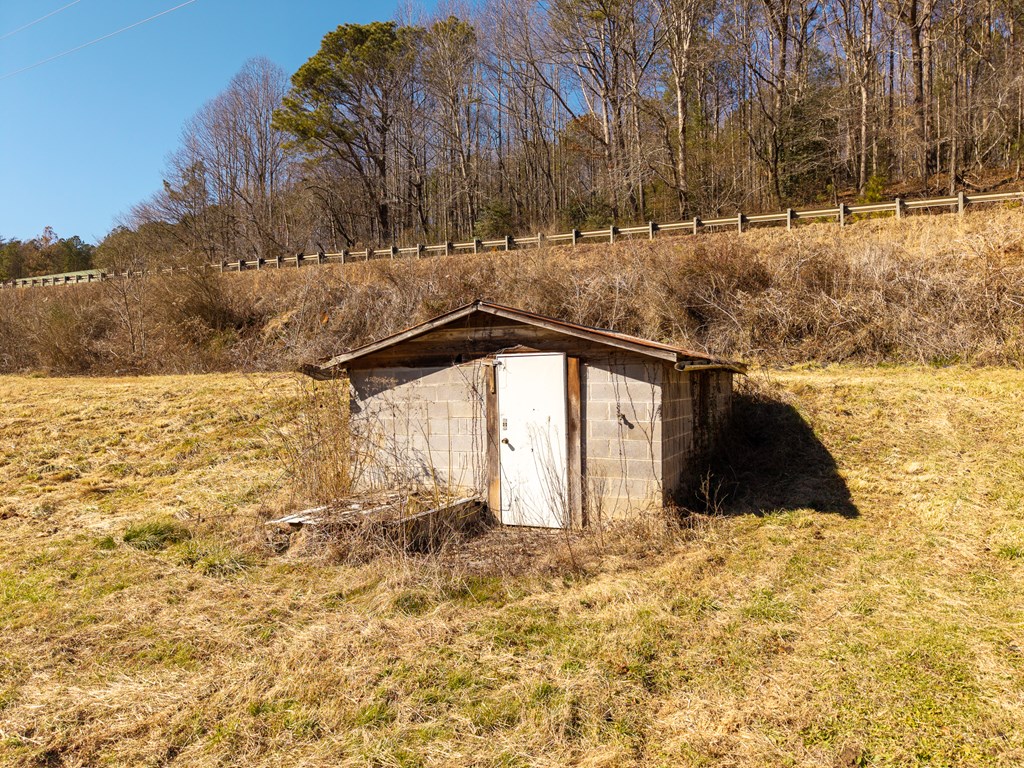 7589 Tails Creek Road Ellijay, GA 30540 - Photo 14 of 44 a view of outdoor space and yard