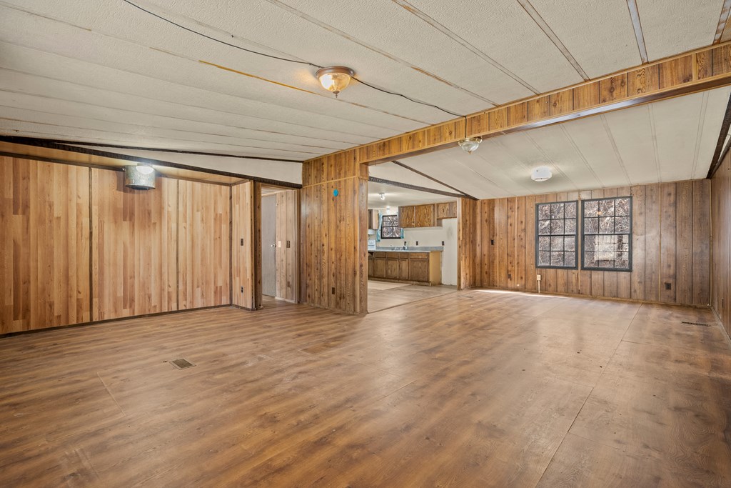 7589 Tails Creek Road Ellijay, GA 30540 - Photo 29 of 44 a view of an empty room with a window