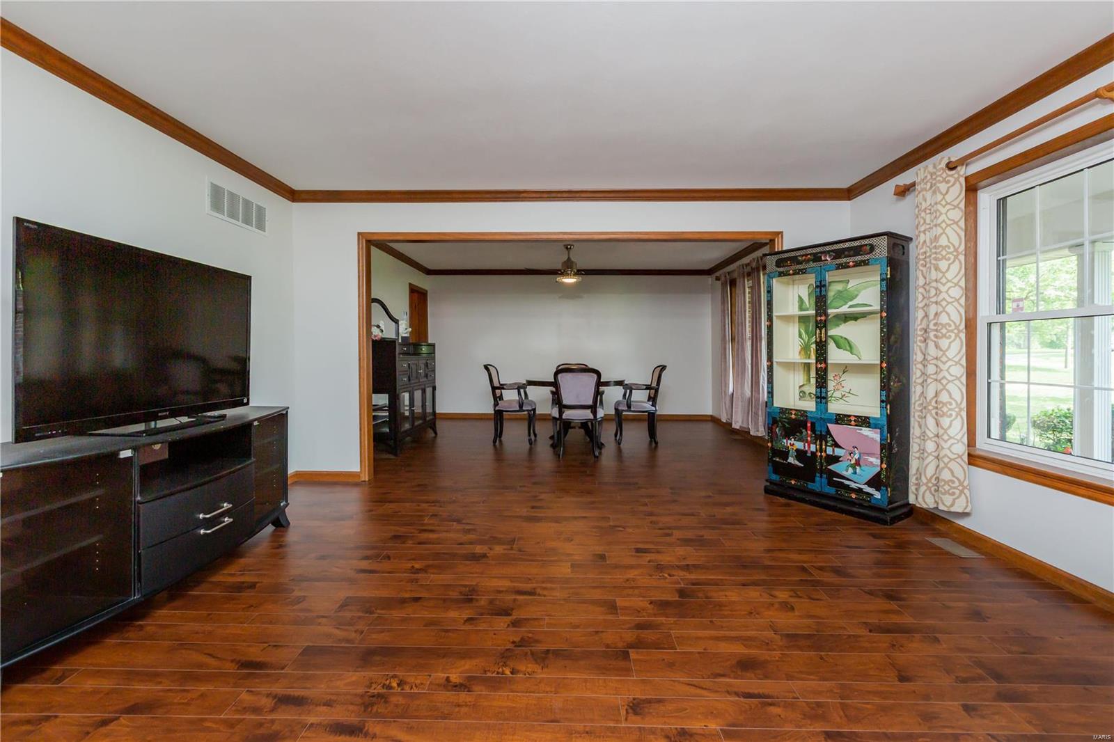 955 Coal Bank Road St. Louis, MO 63138 - Photo 3 of 30 Gallery Image 3
