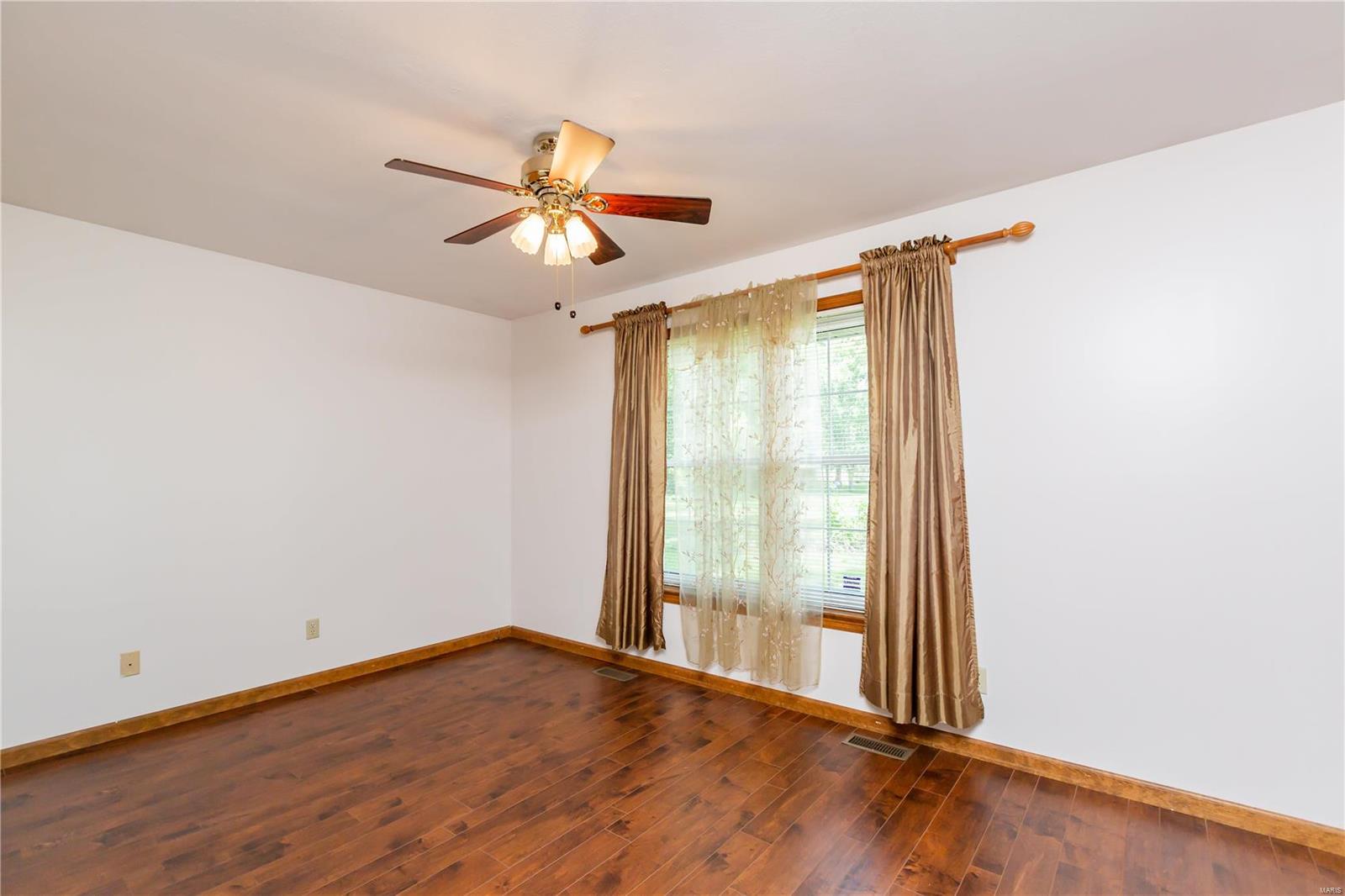 955 Coal Bank Road St. Louis, MO 63138 - Photo 21 of 30 Gallery Image 21