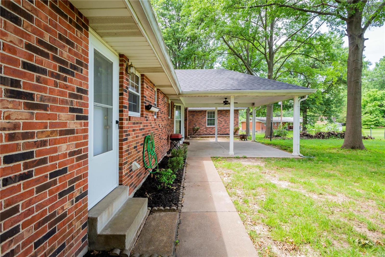 955 Coal Bank Road St. Louis, MO 63138 - Photo 28 of 30 Gallery Image 28