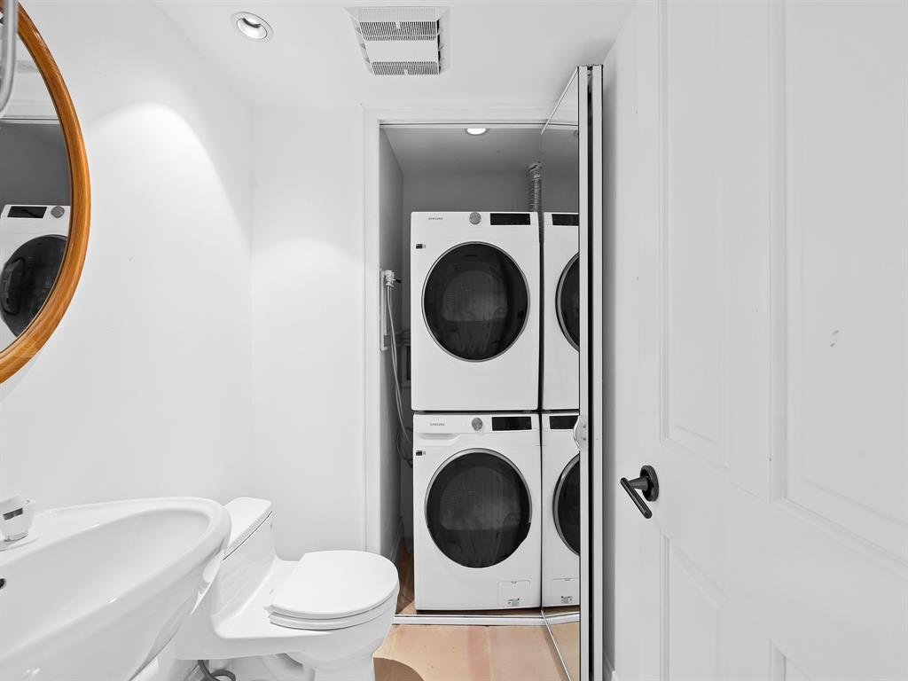 3400 Galt Ocean Drive, Unit 1202S Fort Lauderdale, FL 33308 - Photo 29 of 36 a bathroom with a toilet and a sink