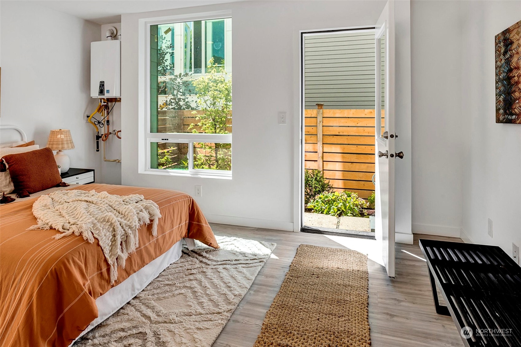 2709 East Yesler Way, Unit B Seattle, WA 98122 - Photo 6 of 27