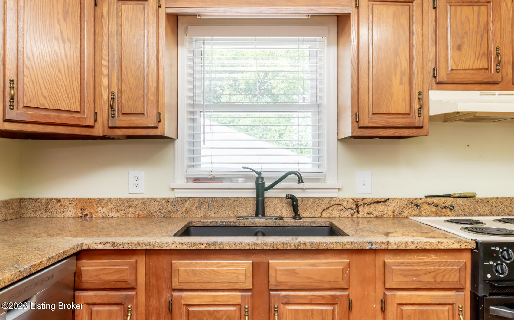 8300 Twisted Pine Road Louisville, KY 40219 - Photo 14 of 53 TPR-133