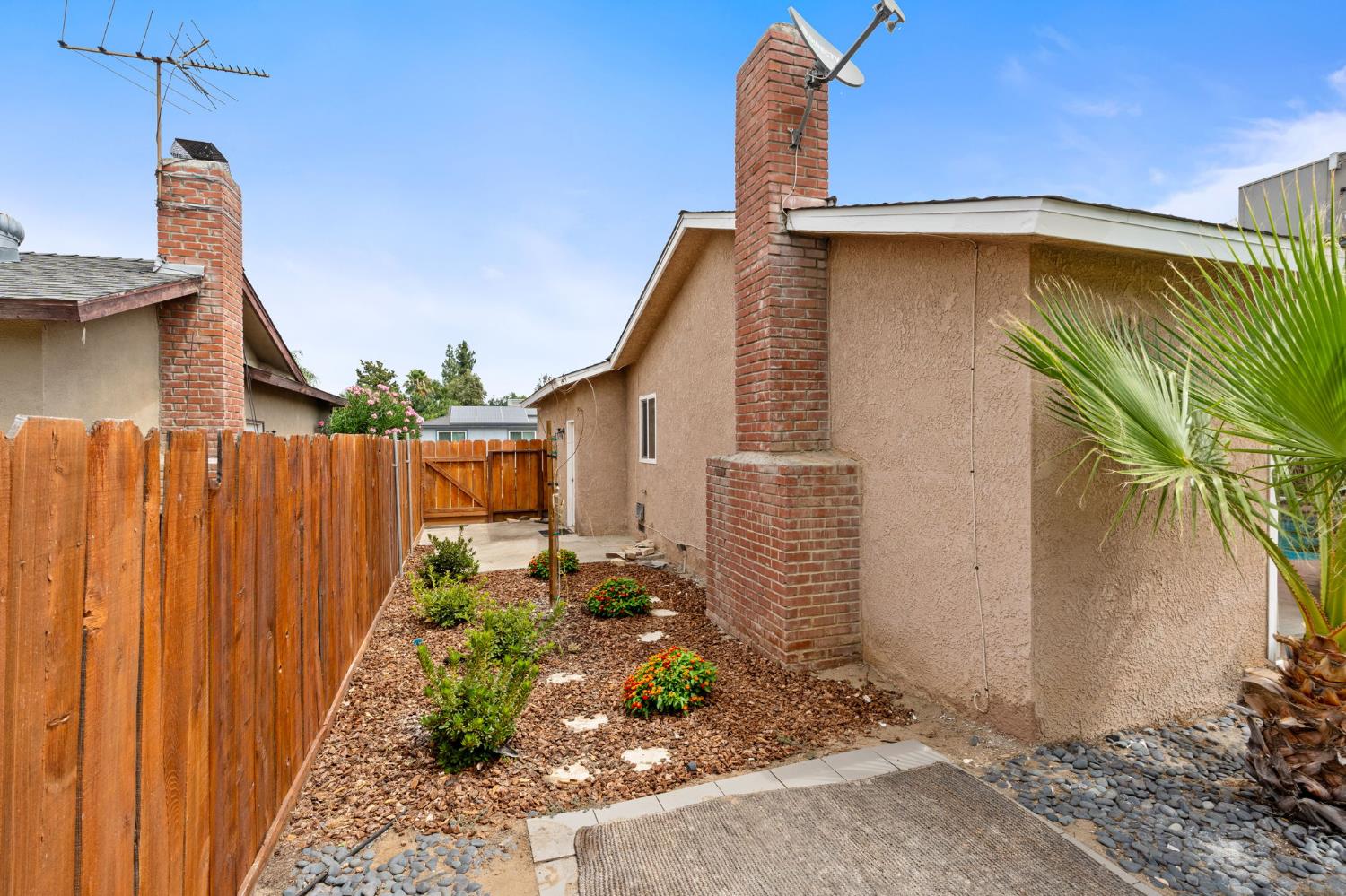 1422 Rall Avenue Clovis, CA 93611 - Photo 33 of 34