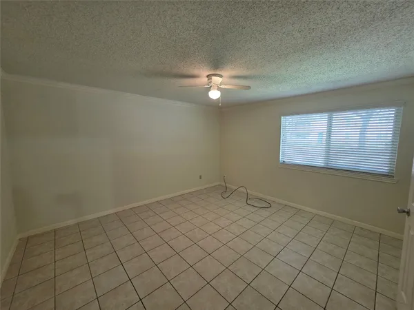 $1,900 | 2114 Greenbriar Colony Drive, Houston, TX 77032