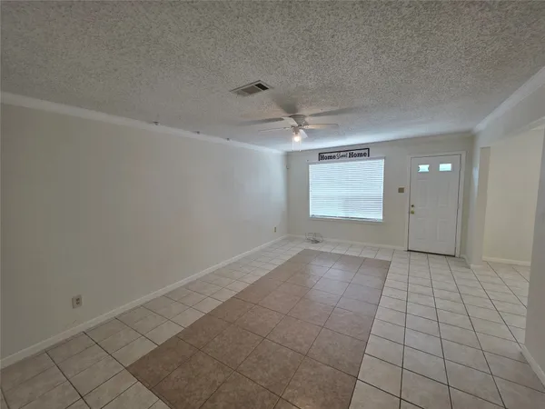 $1,900 | 2114 Greenbriar Colony Drive, Houston, TX 77032