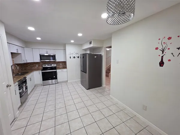 $1,900 | 2114 Greenbriar Colony Drive, Houston, TX 77032