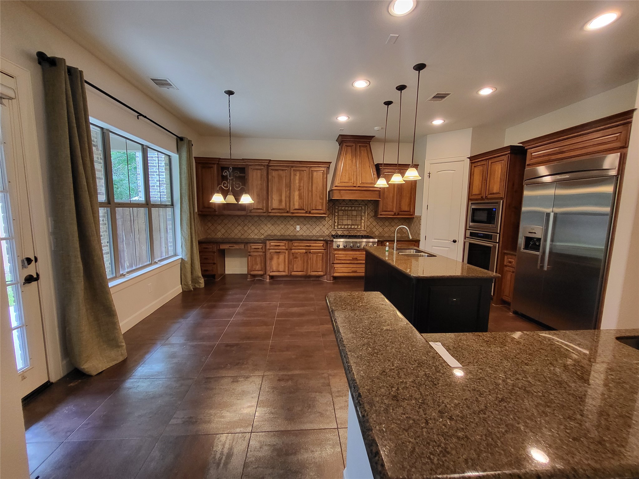 8811 Van Allen Drive The Woodlands, TX 77381 - Photo 13 of 36