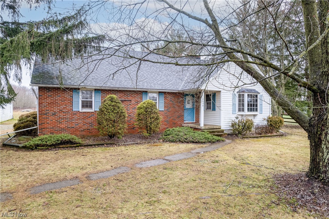 2698 Columbia Road Medina, OH 44256 - Photo 3 of 27 Gallery Image 3