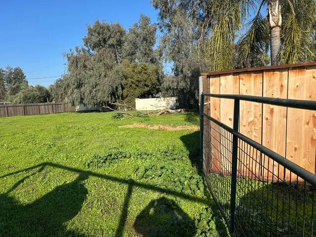 $295,000 | 977 Canyon Drive, Modesto, CA 95351