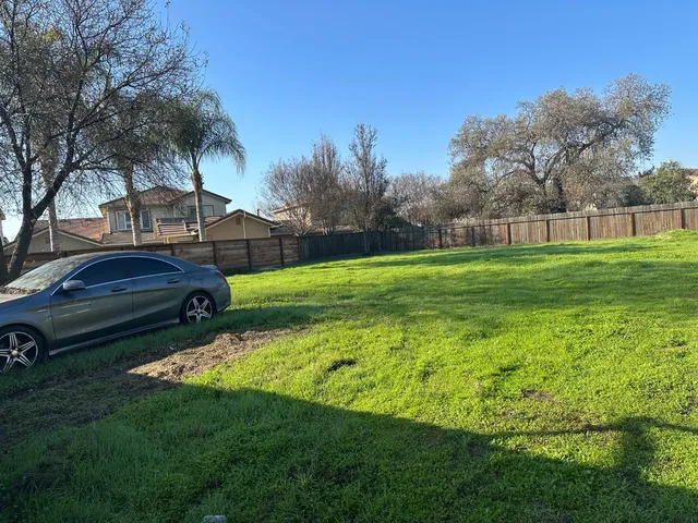 $295,000 | 977 Canyon Drive, Modesto, CA 95351