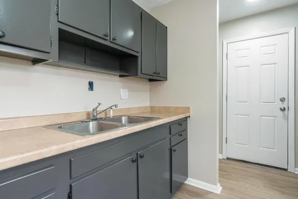 $1,495 | 1775 Alcoy Drive, Columbus, OH 43227