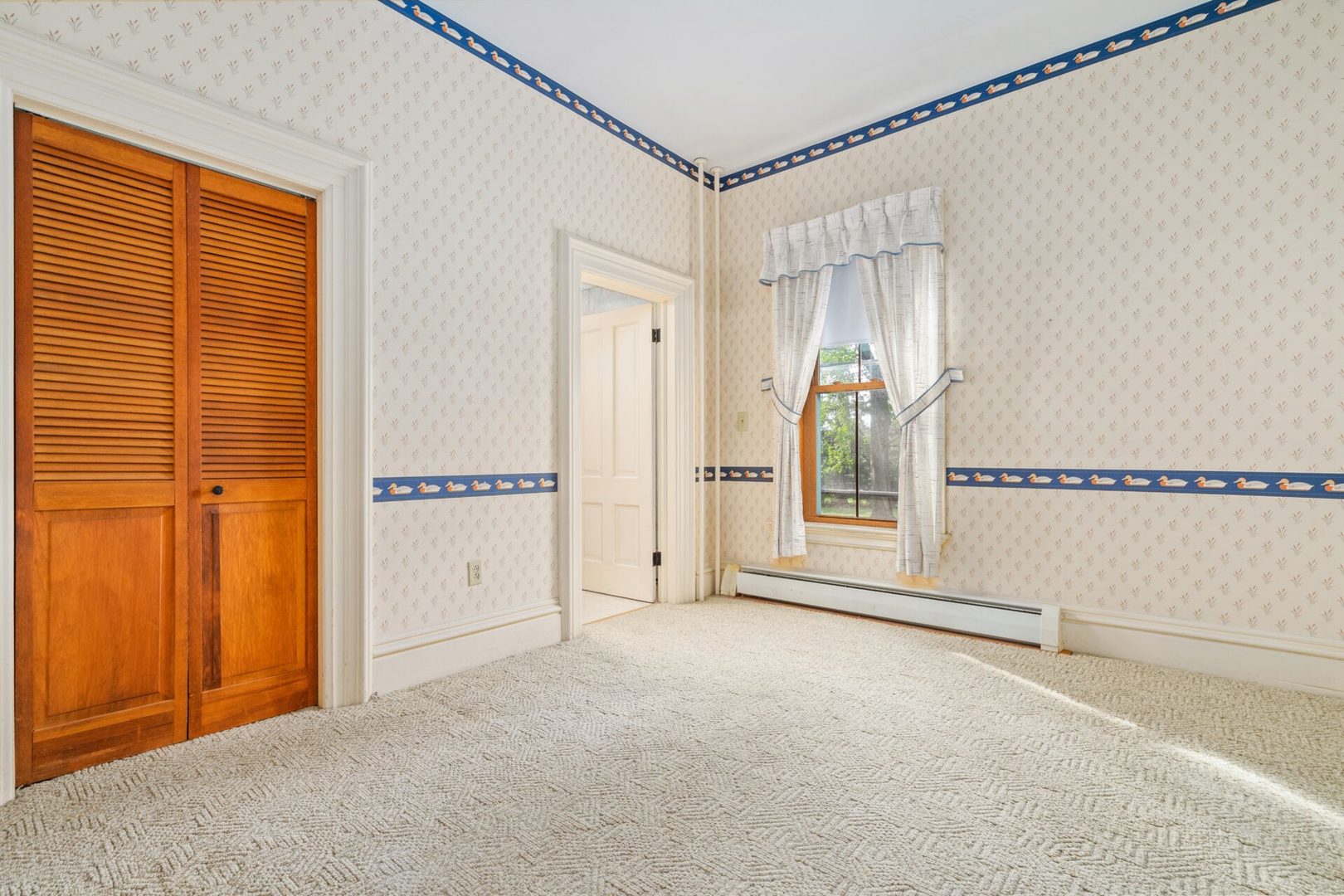560 B Vilmin Road Plano, IL 60545 - Photo 16 of 36 an empty room with windows