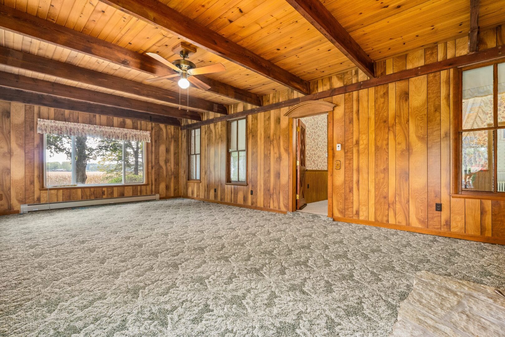 560 B Vilmin Road Plano, IL 60545 - Photo 21 of 36 an empty room with windows